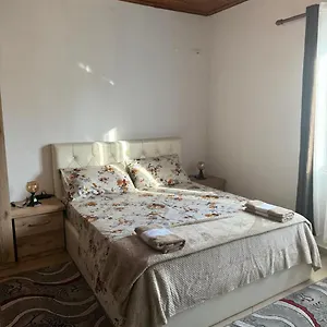 Zefi Rrenc Appartement Shkodër
